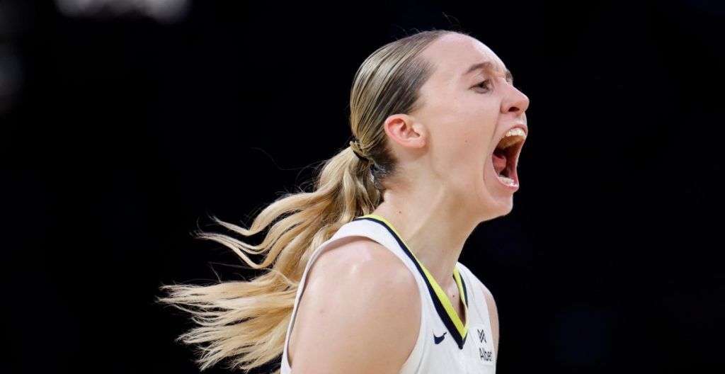 Paige Bueckers is achieving what most WNBA guards have not.