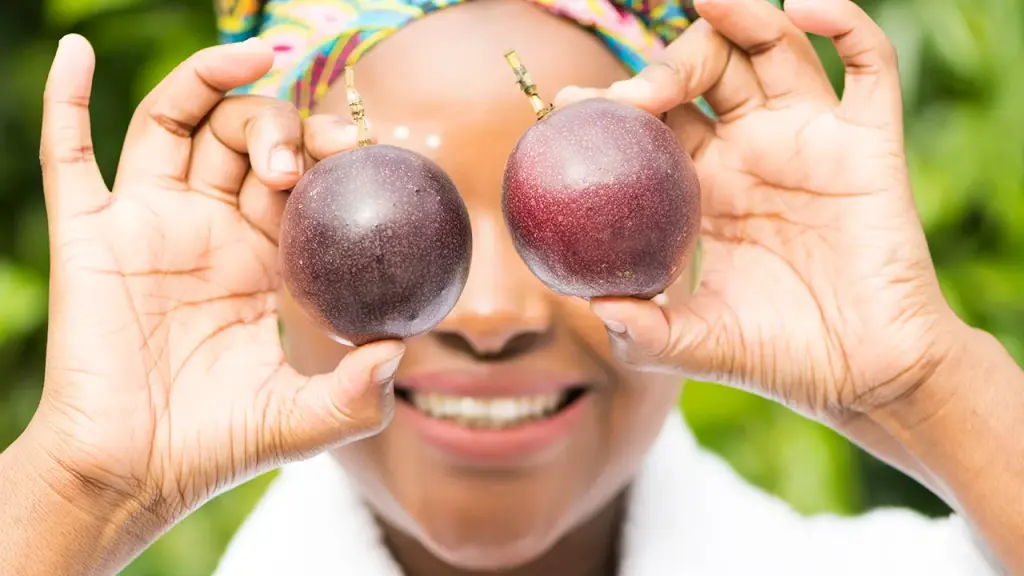 Passion fruit contains 5 grams of protein per cup but isn't a complete breakthrough.