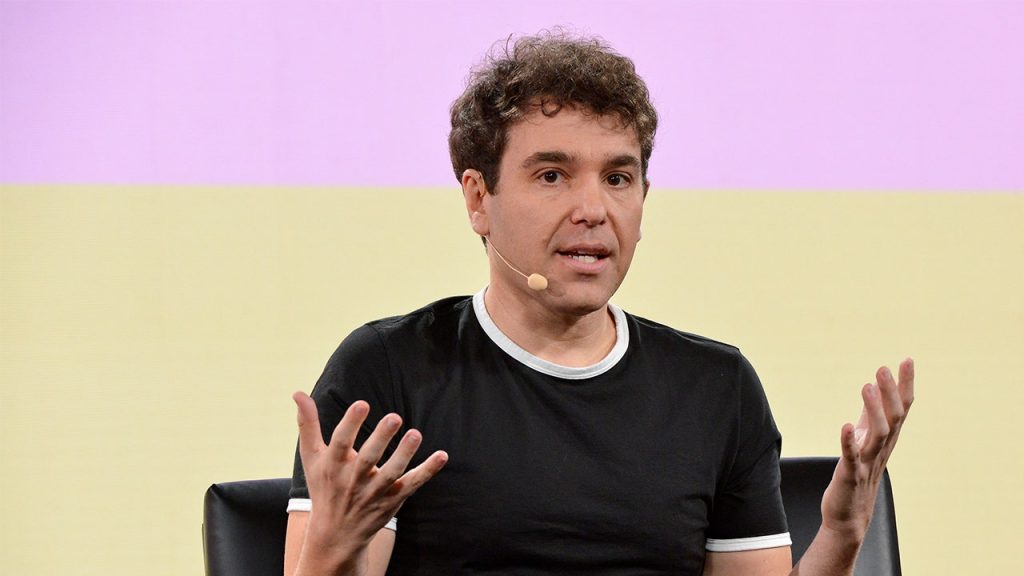 Podcast host Jon Lovett claims that Democratic voters are unaware of what the party represents.