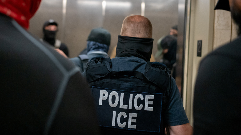 Police chief in D.C. directs restricted collaboration with immigration authorities