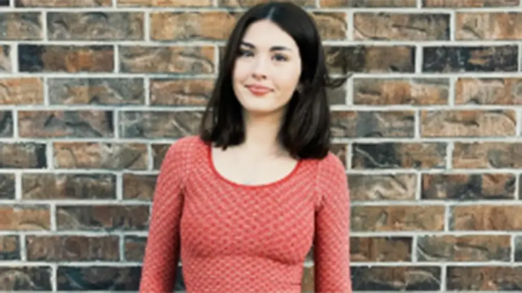 Priscilla Robertson, who is having a baby girl, reveals her initial pregnancy pictures.