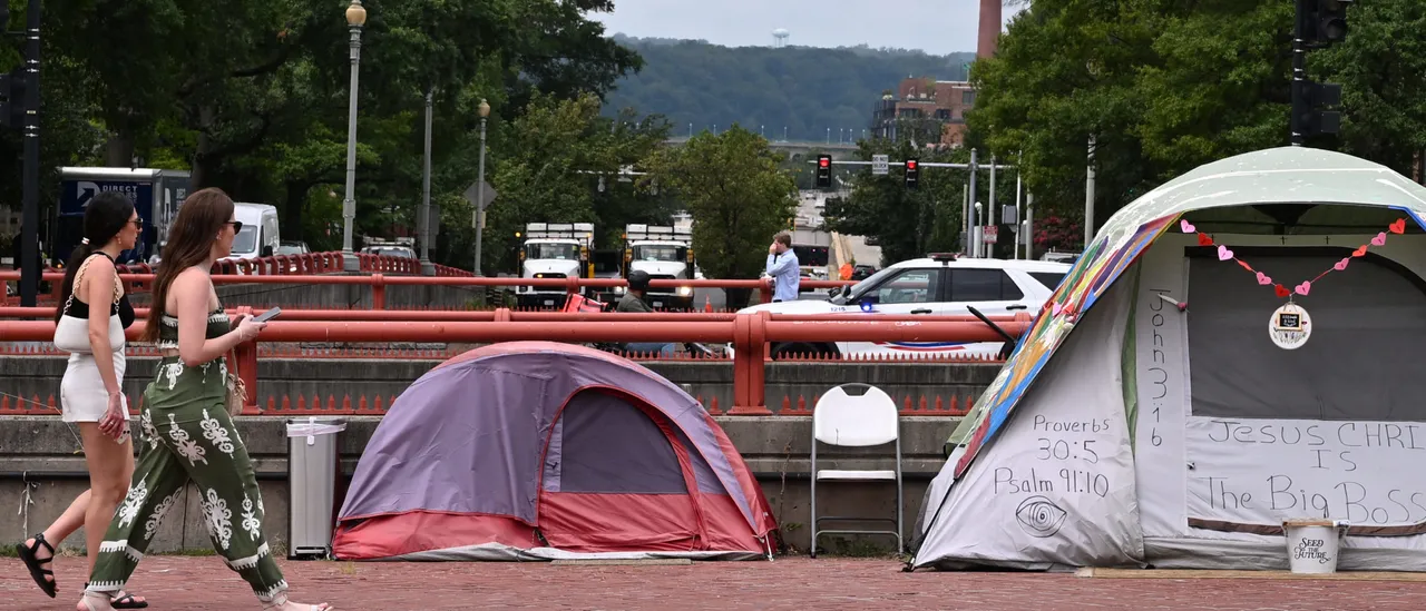 Progressive Community Worries DC Homeless Might Cross Border Due to Trump's Actions