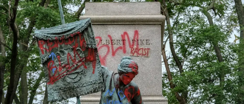 Protesters Burn Confederate General Albert Pike Statue in 2020 — Now the Trump Administration Is Putting It Back Up