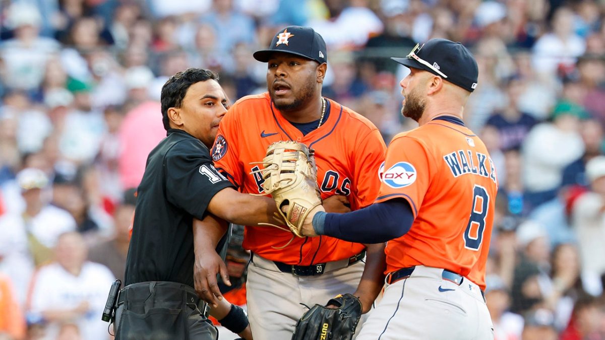 Red Sox broadcaster jokes about Astros' sign-stealing controversy as tensions rise