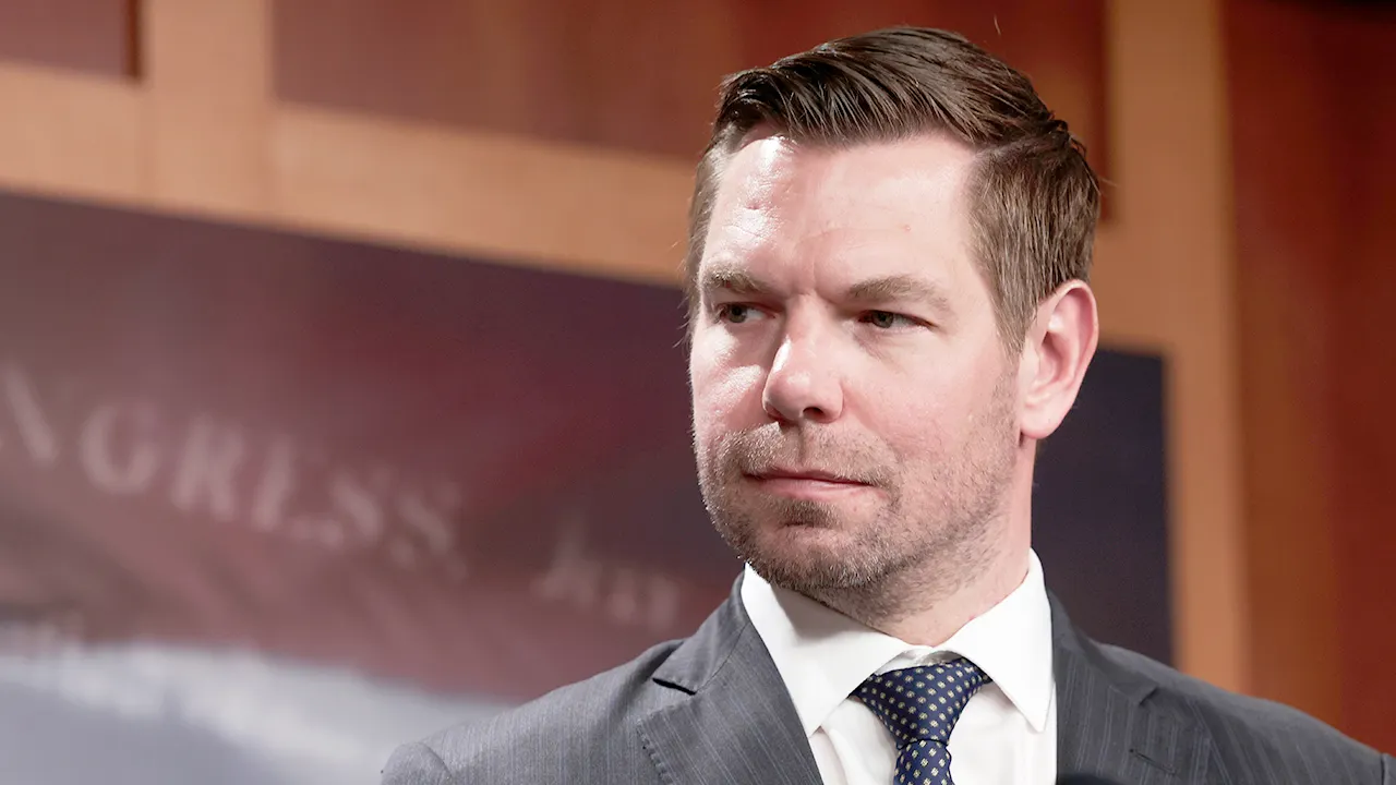 Rep. Eric Swalwell vows to overwhelm Republicans in redistricting battle