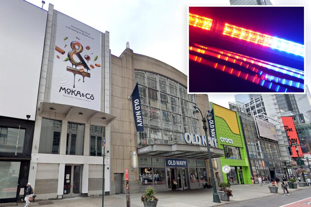 Repeat offender with 31 previous arrests attacks NYC cafe employee, according to police.