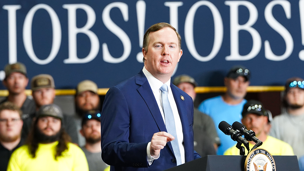 Republicans focus on House seats in Ohio and Michigan held by Democrats that Trump won in 2024