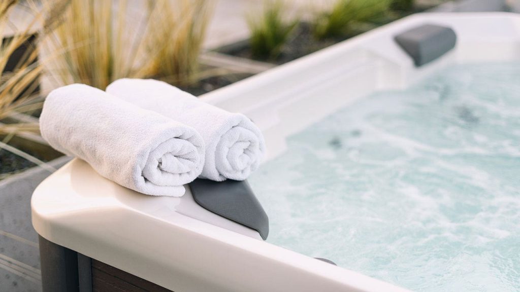 Rescue team in Kentucky helps elderly woman who became overheated while stuck in hot tub