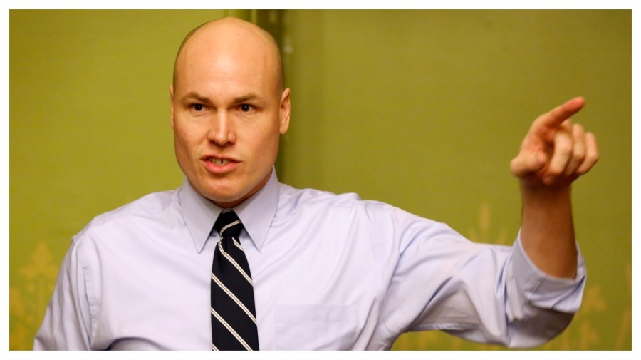 Scholten withdraws from Iowa Senate race and supports another state representative.