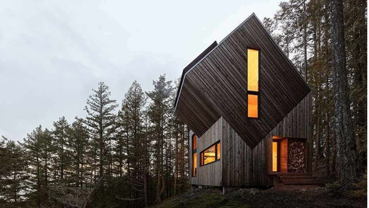 Self-sufficient cabin on Keats Island powered completely by solar energy