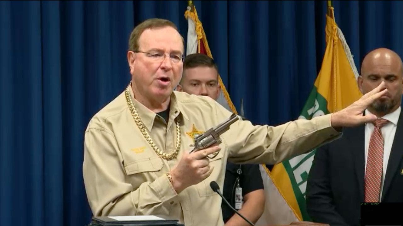 Sheriff in Polk County displays $50,000 in confiscated jewelry to reveal drug trafficking arrests