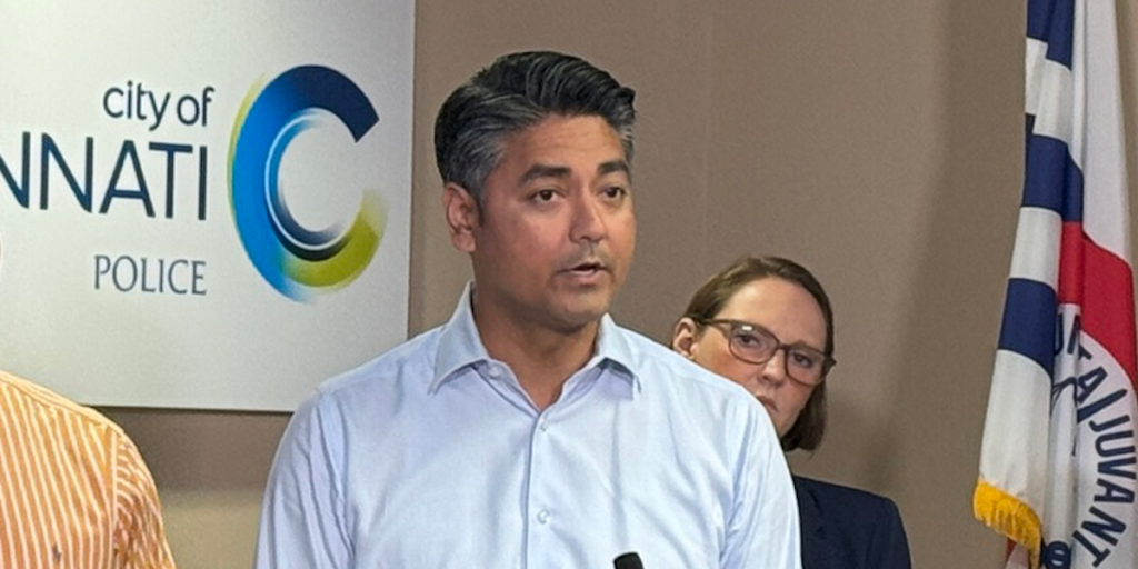 Six charged in Cincinnati mob assault; mayor indicates the individual who gave a 'slap' before the attack is under investigation.