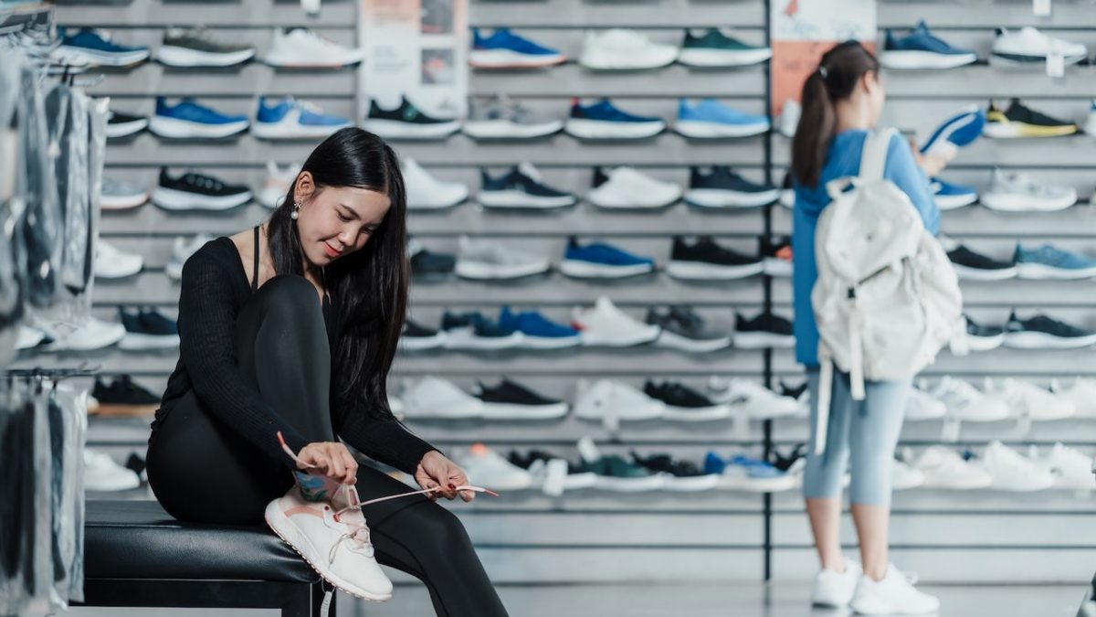 Sneakers that are perfect for the office and you'll love wearing all day