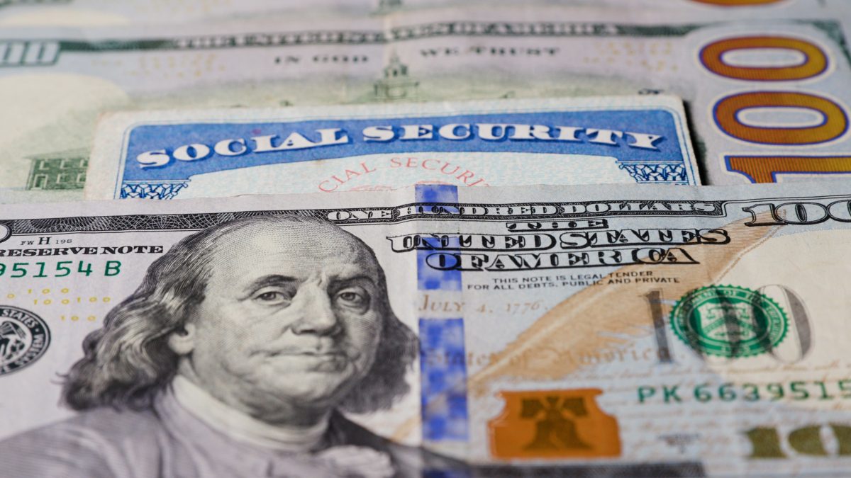 Social Security Payments: Two Sets of Checks Are Being Distributed This Week