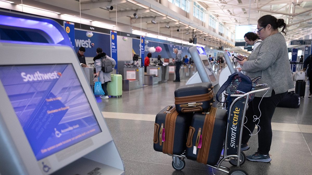 Southwest updates refund policy for larger customers beginning in January