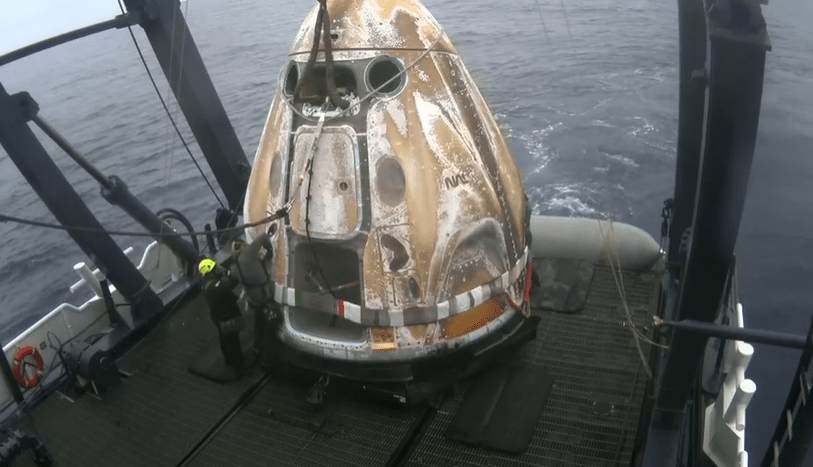 SpaceX astronauts safely land in the ocean near Southern California