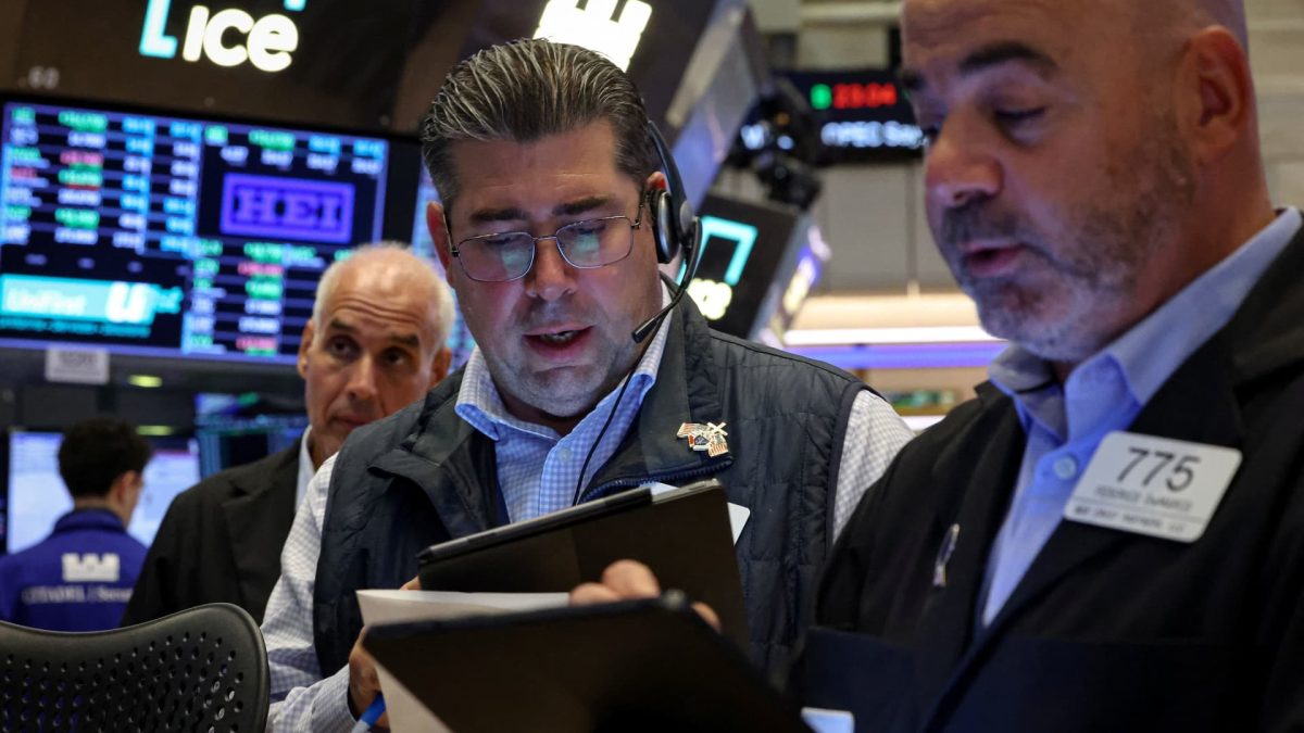 Stock futures dip after consecutive weeks of gains: Live updates