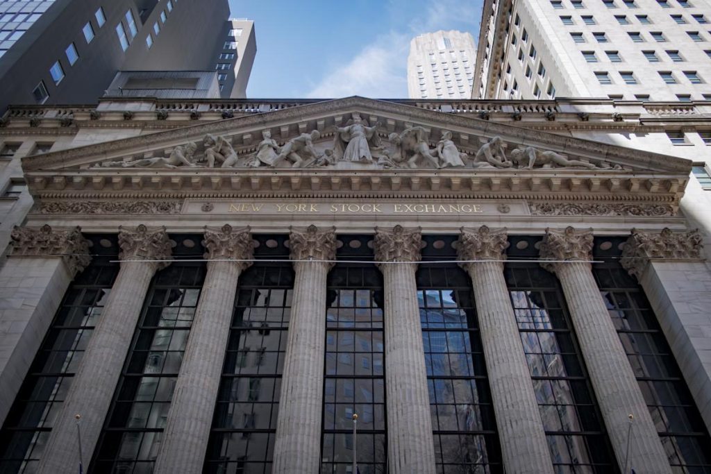 Stock market update: S&P 500 and Nasdaq drop following Target earnings with Federal Reserve minutes approaching