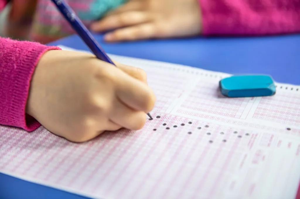 Students in NYC show improvement in standardized tests, but 40% still did not pass reading and math