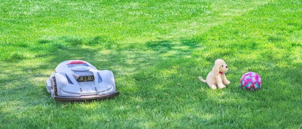 Sunseeker X7 Pro Robotic Lawn Mower-Your Ideal Partner for Enhanced Lawn Maintenance