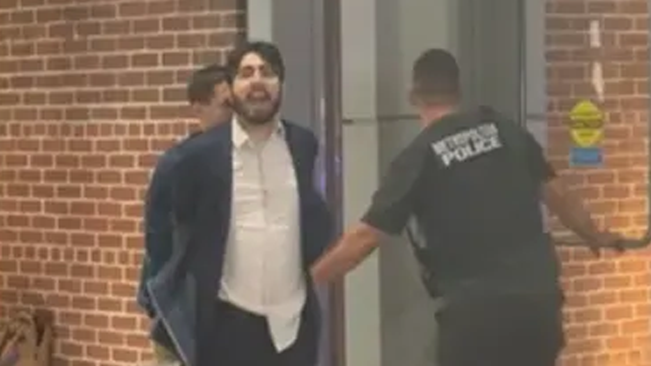 Suspect in DC Jewish museum shooting charged with federal hate crimes