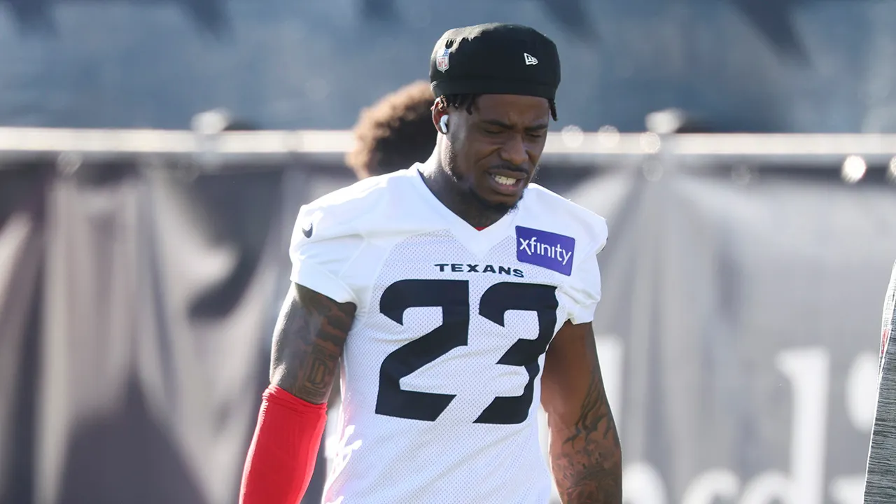 Texans player CJ Gardner-Johnson may have suffered an injury during a concerning practice incident