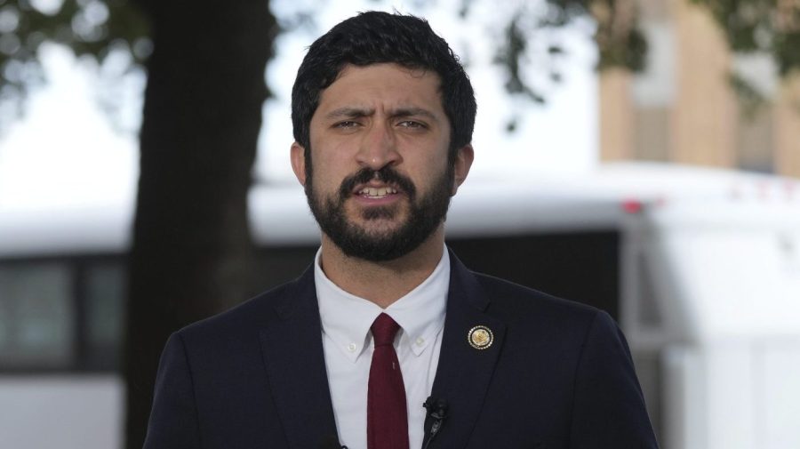 Texas Democrat: Trump 'demanding' allies 'rig' midterms for him