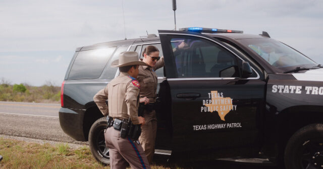 Texas Republicans Seek Arrest of Democrats Who Left the State