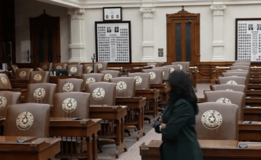 Texas lawmaker remains in House chamber after declining DPS oversight