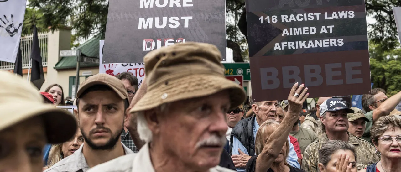 Trump Contemplates Resettling Thousands of White South Africans