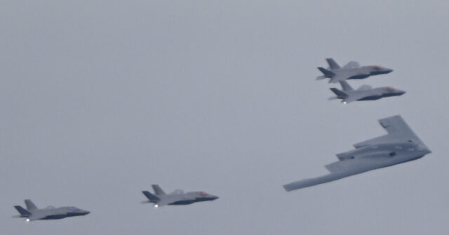 Trump Pilots B-2 Stealth Bomber Over Putin Before Alaska Meeting