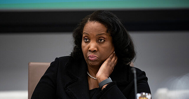 Trump Urges Fed Governor to Step Down Due to Suspected Mortgage Fraud