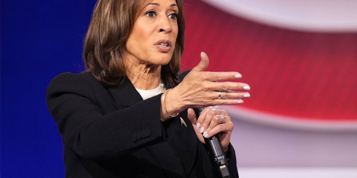 Trump responds after Biden discreetly renewed Harris' Secret Service protection.