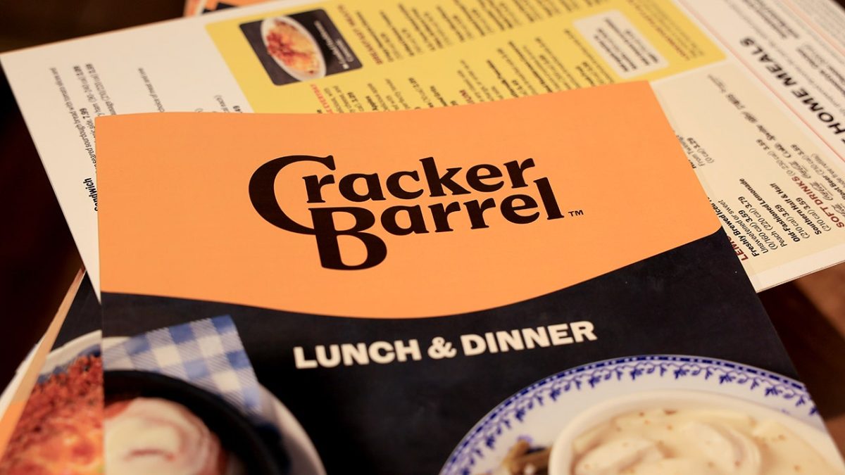 Trump suggests 'Cracker Barrel return to its previous logo'