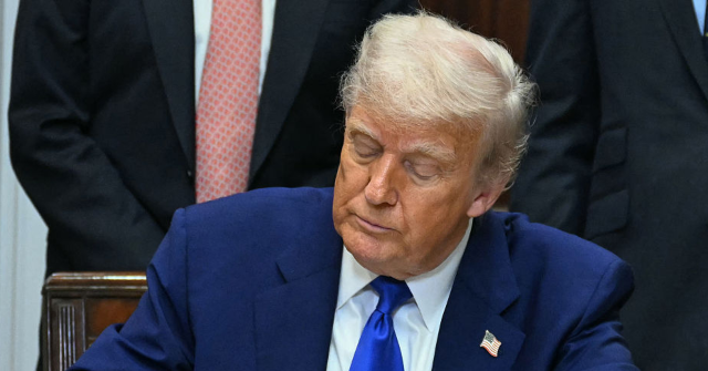 Trump to Sign Order Banning Mail-in Voting