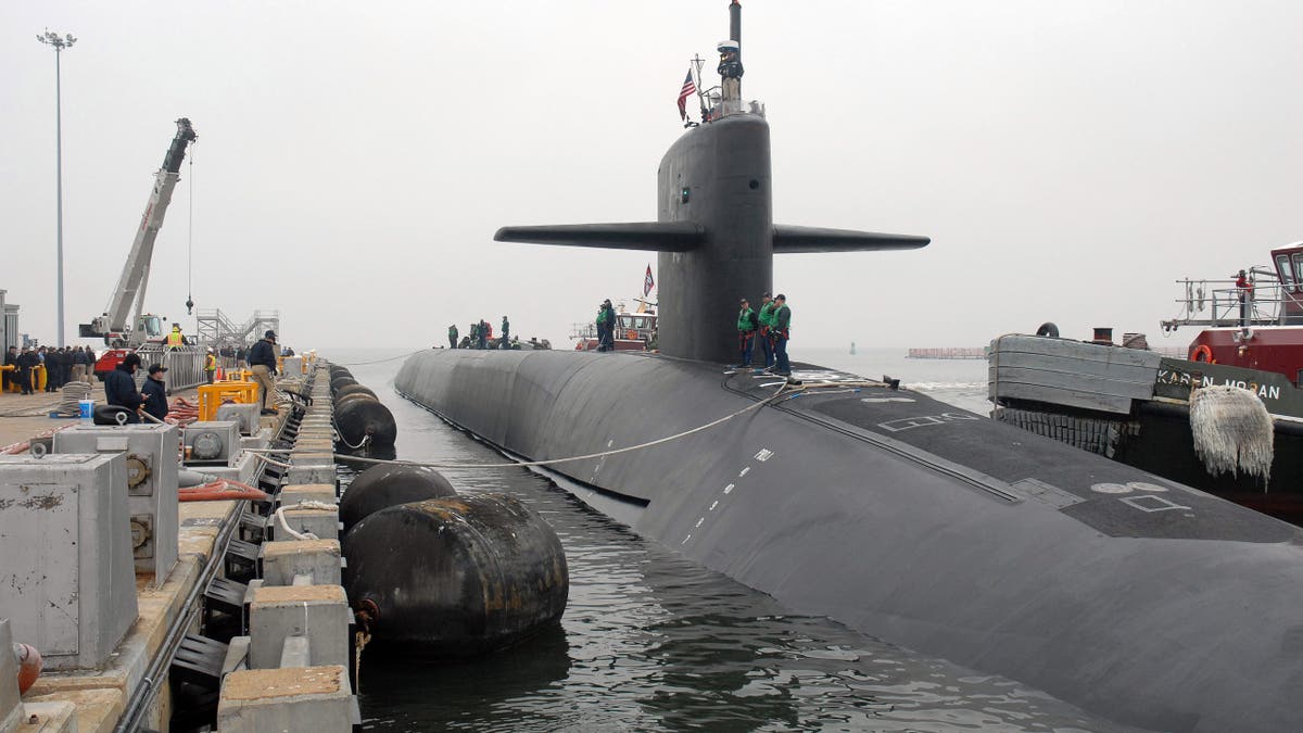 Trump's approach to nuclear submarines delivers a distinct message to Putin