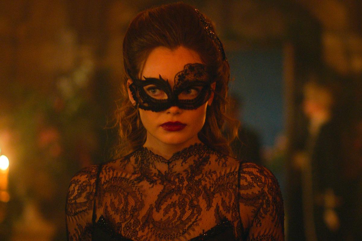 Understanding the Conclusion of Season 2 of The Buccaneers: Who is Kit? The Producers Say, “He’s Trouble”