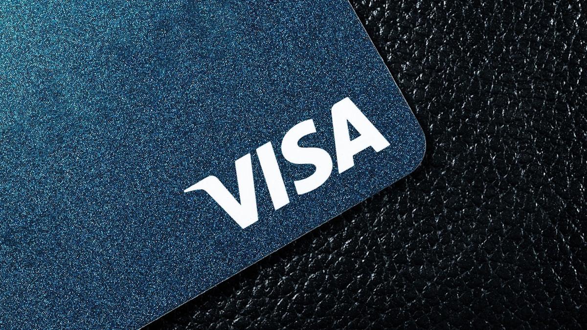 Visa stops its open banking activities in the US due to regulatory issues.