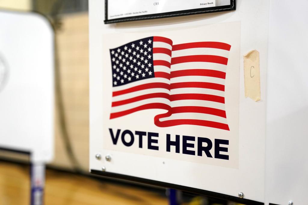 Voters are turning away from the Democrats, but the Republicans haven't closed the deal.