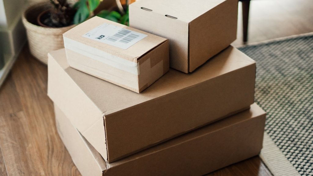 What is the tax update for packages being shipped to the US?