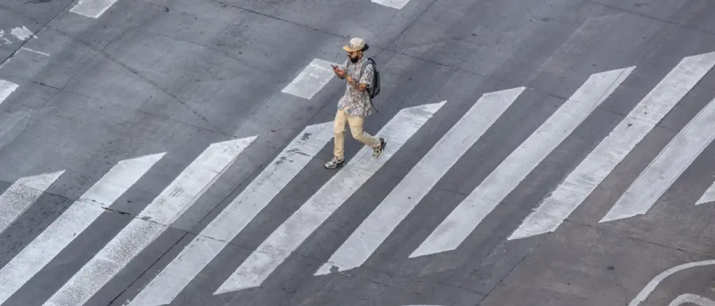 While Newsom Speaks, Residents Act: Locals Take City Issues Into Their Own Hands