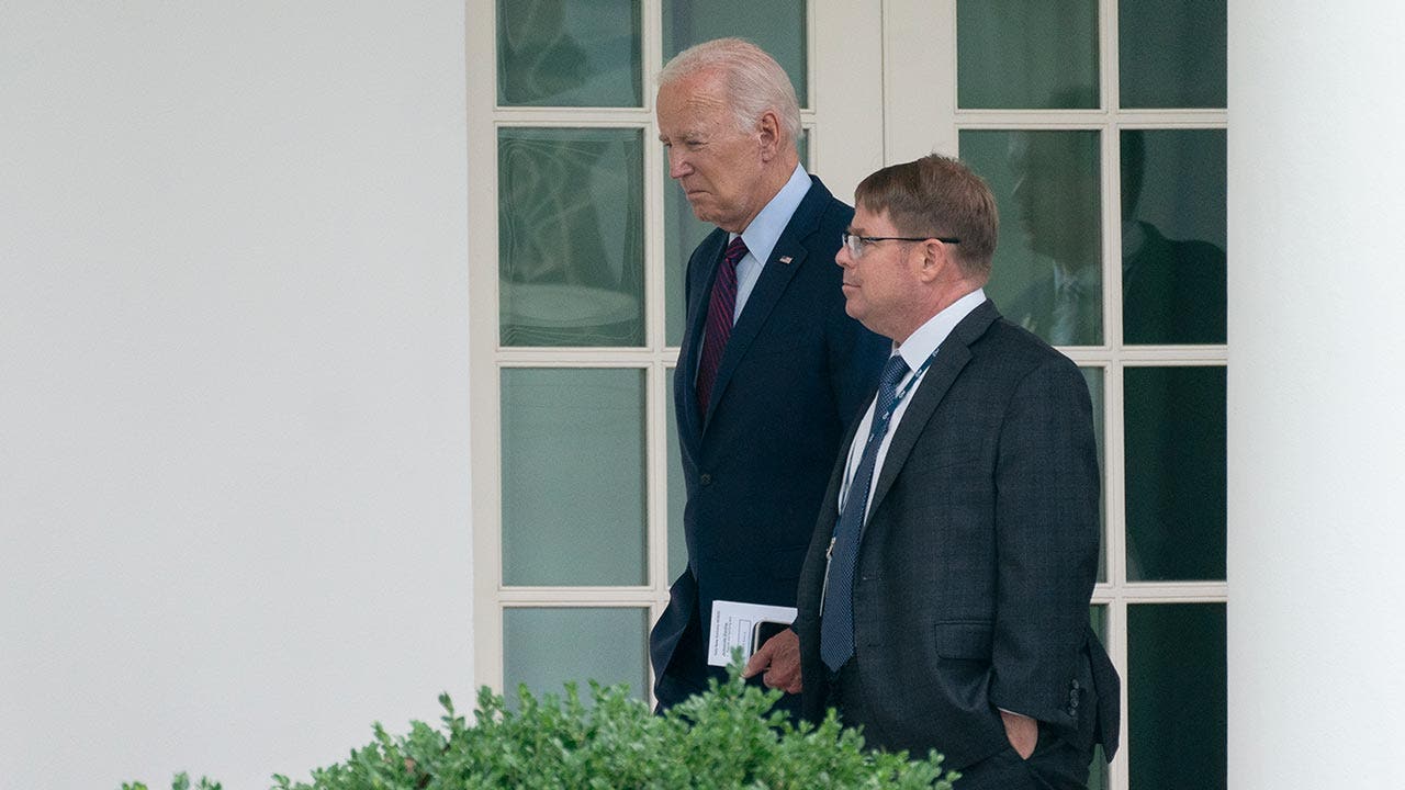 White House doctor referred to cognitive tests as 'worthless,' according to Biden aide.