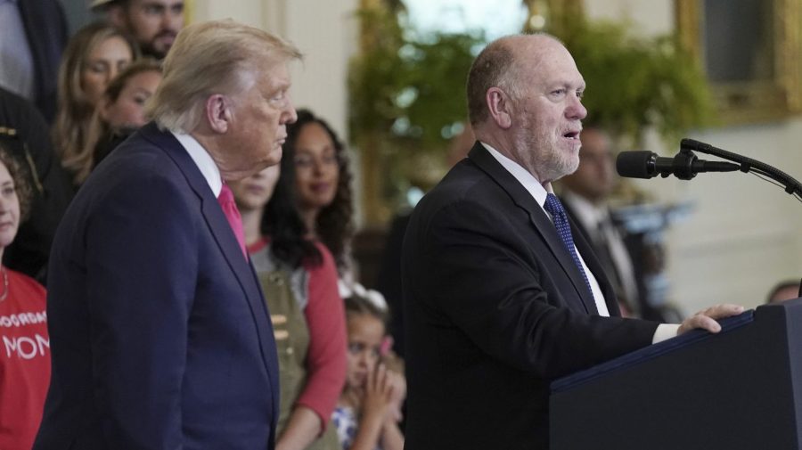 White House plans to use Chicago-area Navy base for DHS crackdown