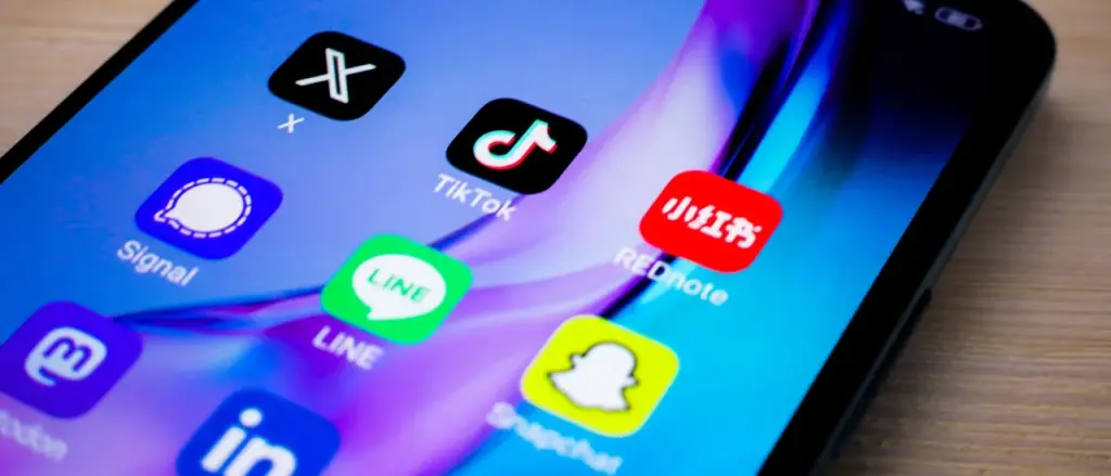 Youth Pastor Pretended to Be Teen, Requested Explicit Photos from Girls