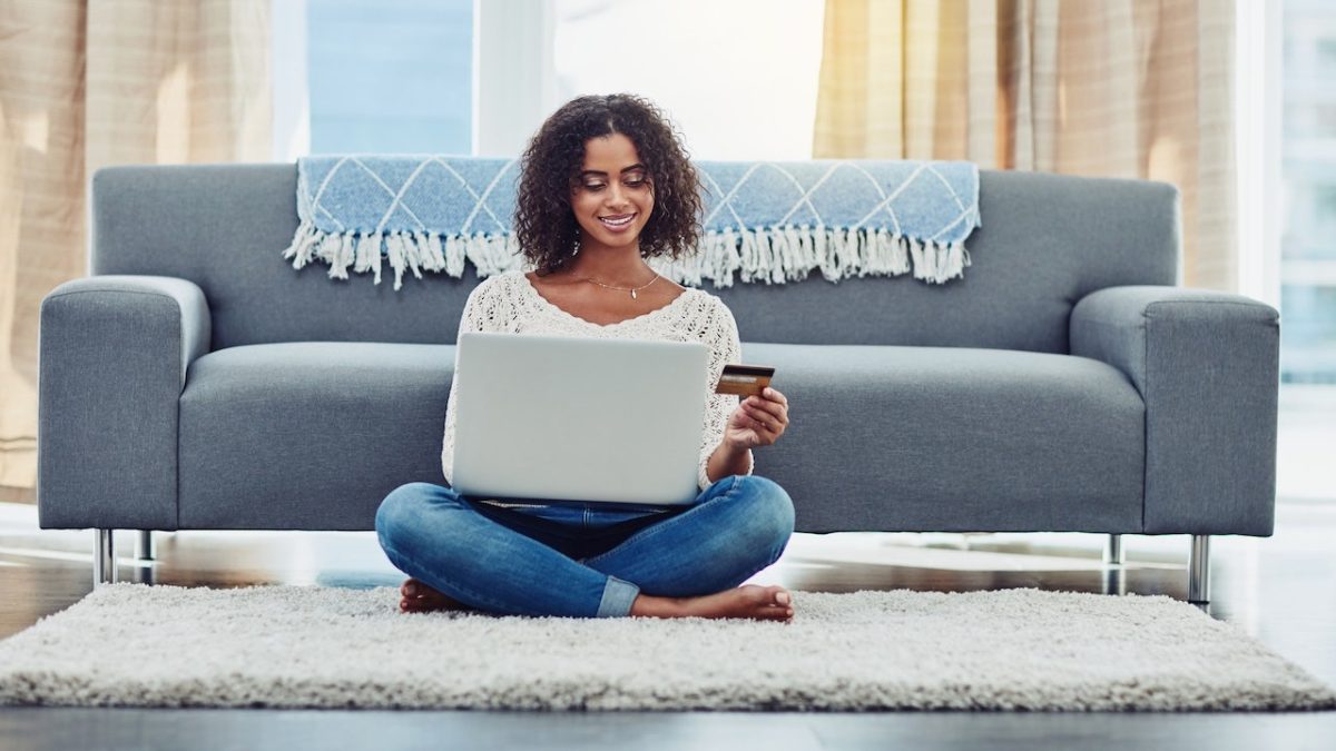 48-Hour Sale at Wayfair: Enjoy discounts of up to 78% on rugs, furniture, decor, and outdoor items