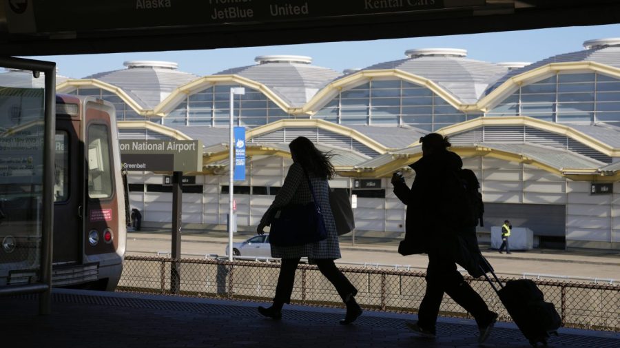 5 key points about the Trump administration abandoning the plan to reimburse passengers for travel disruptions