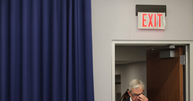 A Divided Federal Reserve Faces Doubts About the Job Market and Inflation