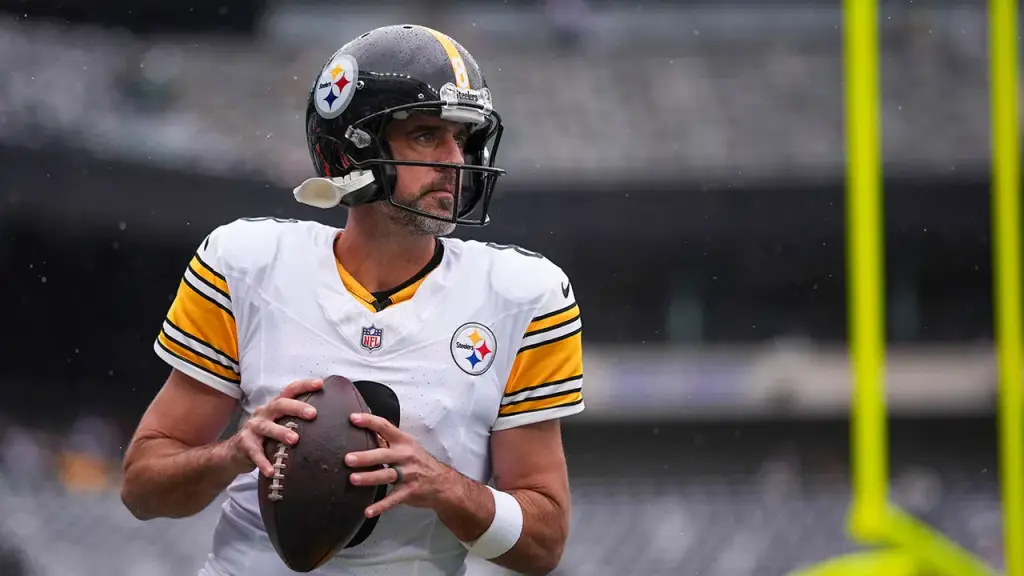 Aaron Rodgers takes a jab at the Jets following victory