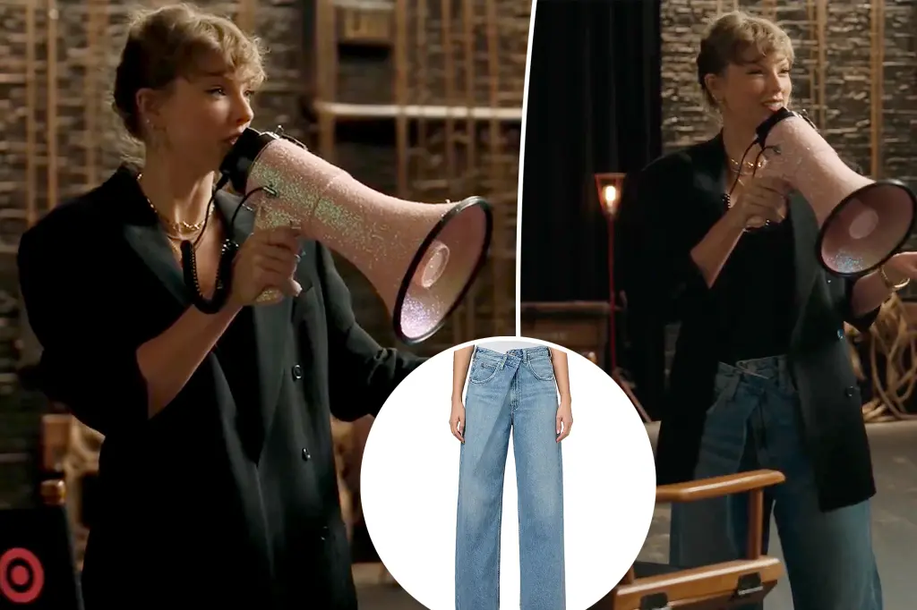 Agolde Vana Fold jeans by Taylor Swift are discounted