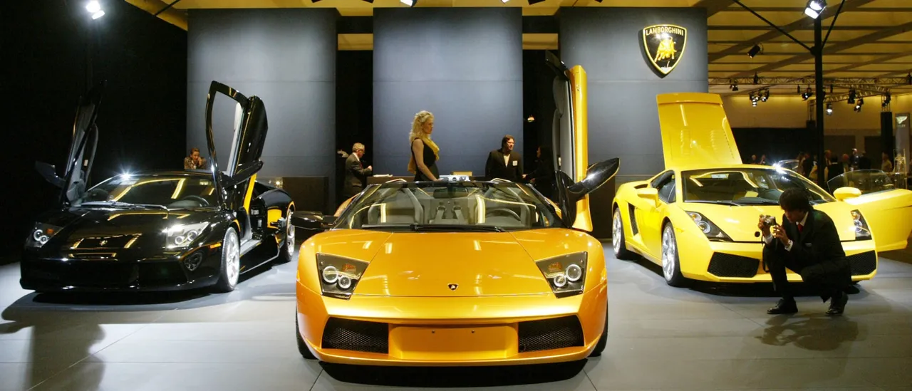 Almost 10 Men Charged in Suspected Global Car Theft and Smuggling Operation